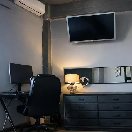 Jim Villa1 Family Fast Wi-fi Free Parking